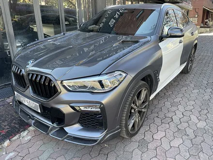 수입차사고수리 BMW X6 도어교체 / 사이드스탭도색 / 랩핑 / 서울 서대문구
