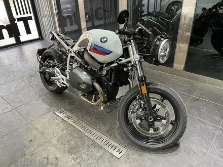 BMW 알나인티 레이서 사틴블랙 바이크랩핑 / 서울 서대문