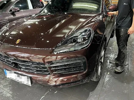 자동차랩핑가격 카이엔 쿠페 크레용 전체랩핑 / 서울 서대문