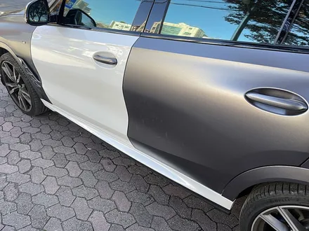 수입차사고수리 BMW X6 도어교체 / 사이드스탭도색 / 랩핑 / 서울 서대문구