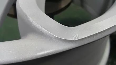 [부산휠수리][부산휠복원][부산중고휠][부산휠도색]벤츠e250블루텍 주차상처 복원 / 부산 기장군