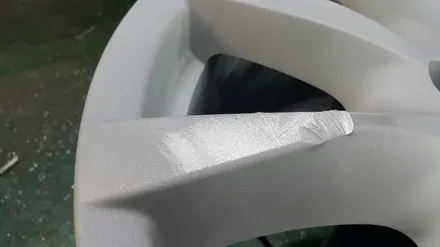 [부산휠수리][부산휠복원][부산중고휠]포르쉐 카이엔 주차상처 복원 실버분체도장 / 부산 기장군