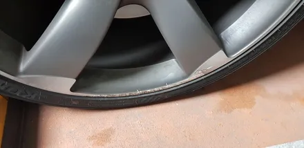 [부산휠복원][부산휠수리][부산중고휠] 아우디A7 5.0TDI 21인치 주차상처 용접가공 다야컷팅 휠복원! / 부산 기장군