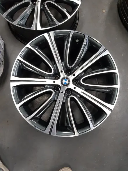 [원조][부산휠수리][부산중고휠][부산휠복원][부산휠도색]BMW G시리즈750 20인치 중고휠 전시판매 / 부산 기장군