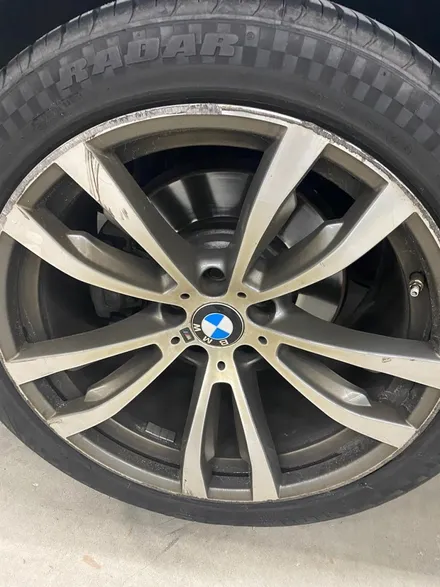 BMW X5순정휠 주차상처 휠복원 휠수리 휠도색! / 부산 기장군