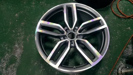 원조[부산휠복원][부산휠수리]아우디 SQ5 21인치 주차상처 용접가공 도장 다야컷팅 작업 / 부산 기장군