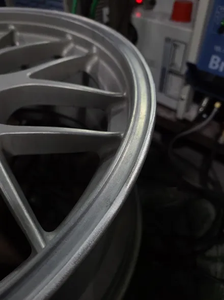 원조[부산휠도색] BBS RGR 18인치 휠수리 휠도색 휠복원 작업비용? / 부산 기장군