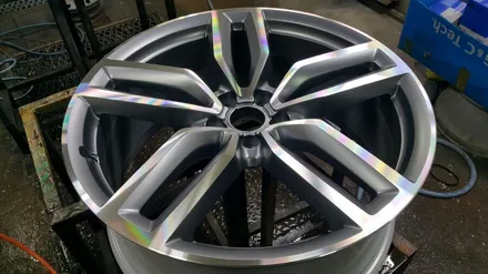 원조[부산휠복원][부산휠수리]아우디 SQ5 21인치 주차상처 용접가공 도장 다야컷팅 작업 / 부산 기장군