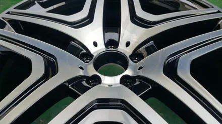 [부산휠수리][부산중고휠]벤츠MI63amg 21인치 주차상처 용접가공 다야컷 재생 / 부산 기장군
