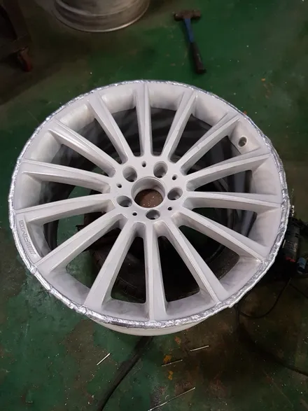 원조[부산휠복원][부산휠수리][부산중고휠] 벤츠S350 20인치 마차휠 대략난감 휠수리/휠복원/다야컷팅 재생하기 / 부산 기장군