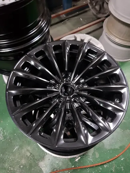 원조[부산휠복원][부산휠수리] [부산휠도색][부산중고휠] BMW F시리즈750 단조포밍휠 주차상처 휠수리/휠복원 다야컷팅재생! / 부산 기장군