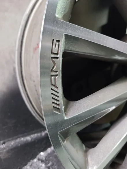 부산휠복원 since2006.[원조] 부산휠수리 since2006.[원조] 벤츠 C250Amg 19인치 휠수리 휠복원 다야컷팅 재생하기! / 부산 기장군