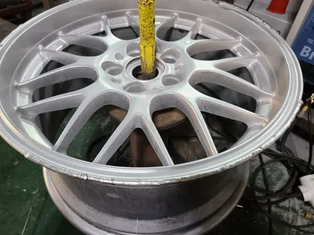 원조[부산휠도색] BBS RGR 18인치 휠수리 휠도색 휠복원 작업비용? / 부산 기장군