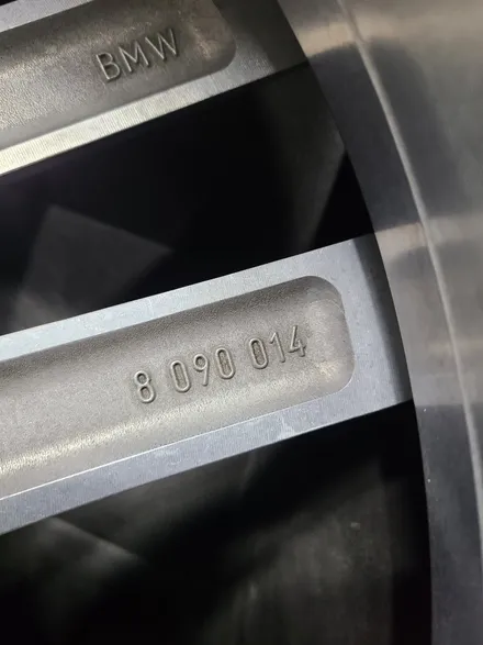 원조[부산휠복원] BMW X7 22인치 순정휠 사고건 휠수리 휠복원 휠도색 작업! / 부산 기장군