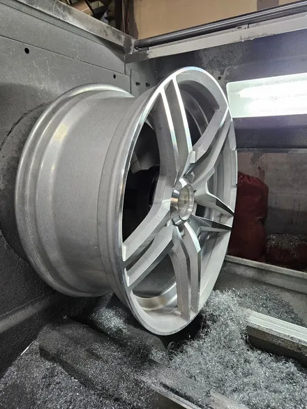 원조[부산휠복원] 벤츠 AMG 스타일 휠크랙 수리! / 부산 기장군