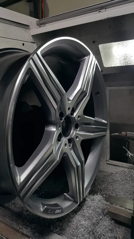 [부산휠수리][부산중고휠] 벤츠w222 s63AMG 20인치  휠수리 / 부산 기장군