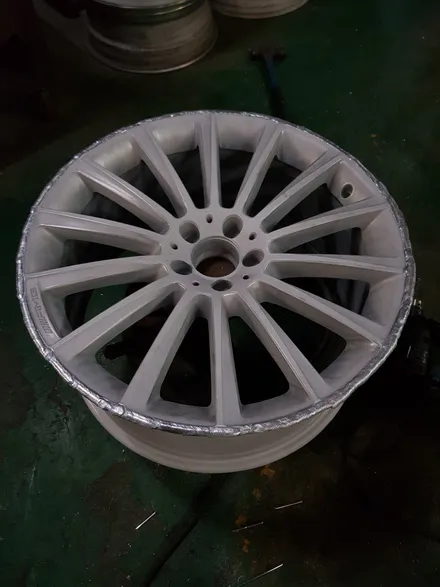 원조[부산휠복원][부산휠수리][부산중고휠] 벤츠S350 20인치 마차휠 대략난감 휠수리/휠복원/다야컷팅 재생하기 / 부산 기장군