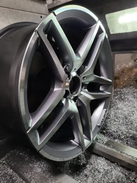 [원조]부산휠수리/부산휠복원 벤츠S400AMG 19인치 주차상처 휠수리 휠복원 다야컷팅 재생하기! / 부산 기장군