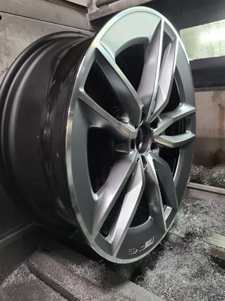 [부산휠복원] 벤츠 E53 AMG 20인치 주차상처 휠수리 휠복원 가격은? / 부산 기장군