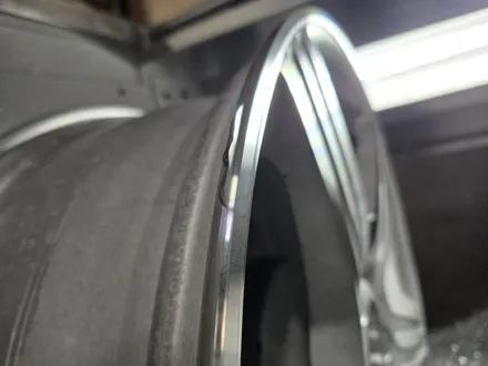원조[부산 휠 복원] 벤츠 CLS 63amg 휠 복원 휠 도색작업! / 부산 기장군