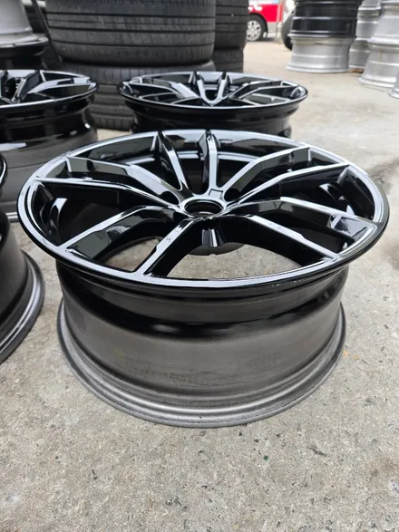 원조[부산 휠복원] BMW 5시리즈 묻지 마! 블랙 유광 휠복원 휠도색 작업 5만 원! / 부산 기장군