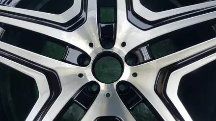 [부산휠수리][부산중고휠]벤츠MI63amg 21인치 주차상처 용접가공 다야컷 재생 / 부산 기장군