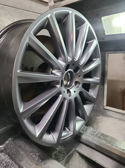 부산휠복원 since2006.[원조] 부산휠수리 since2006.[원조] 벤츠 C250Amg 19인치 휠수리 휠복원 다야컷팅 재생하기! / 부산 기장군