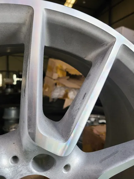 벤츠C43amg 19인치 휠복원 휠수리 휠도색 작업! / 부산 기장군