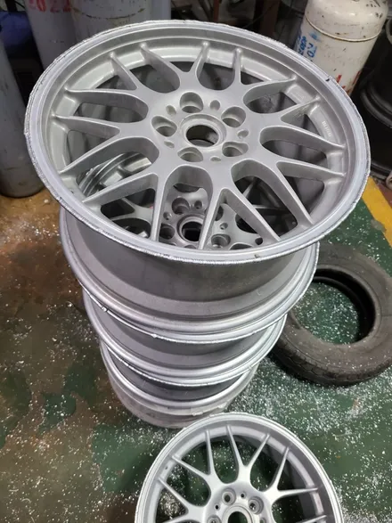원조[부산휠도색] BBS RGR 18인치 휠수리 휠도색 휠복원 작업비용? / 부산 기장군