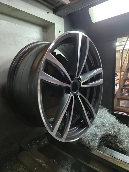 원조[부산 휠복원] BMW 7시리즈 휠복원 작업! / 부산 기장군