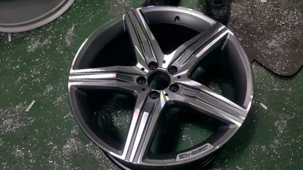 [부산휠수리][부산중고휠] 벤츠w222 s63AMG 20인치  휠수리 / 부산 기장군