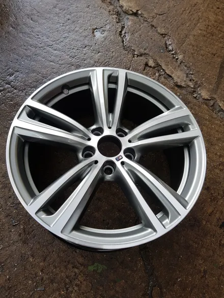 [원조][부산휠복원][부산휠수리][부산휠도색][부산중고휠] BMW442M 19인치 휠수리/휠복원/다야컷팅재생 / 부산 기장군