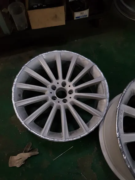 원조[부산휠복원][부산휠수리][부산중고휠] 벤츠S350 20인치 마차휠 대략난감 휠수리/휠복원/다야컷팅 재생하기 / 부산 기장군