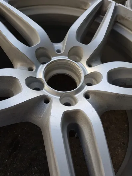 원조[부산휠복원][부산휠수리]벤츠E350amg 19인치 정품휠 휠수리/휠복원/다야컷팅 재생하기! / 부산 기장군