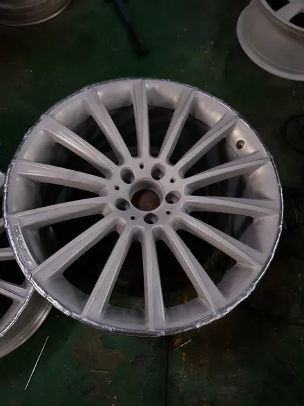 원조[부산휠복원][부산휠수리][부산중고휠] 벤츠S350 20인치 마차휠 대략난감 휠수리/휠복원/다야컷팅 재생하기 / 부산 기장군
