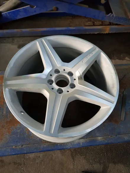 원조[부산휠복원][부산휠수리]벤츠S350amg19인치 주차상처 휠수리/휠복원/다야컷팅 재생하기! / 부산 기장군