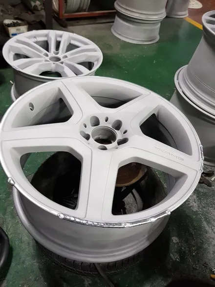 원조[부산휠복원][부산휠수리]벤츠S63amg 20인치 주차상처 휠수리/휠복원/휠도색 / 부산 기장군