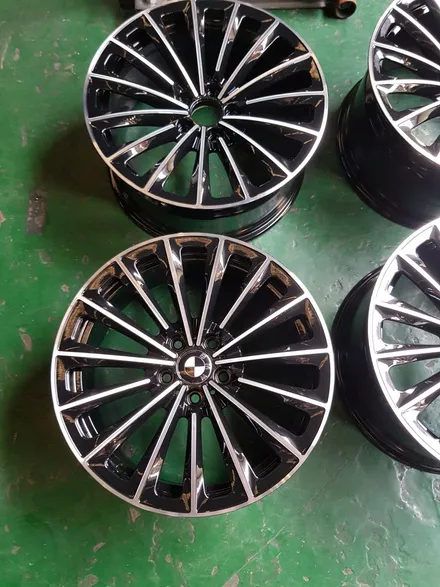 원조[부산휠복원][부산휠수리] [부산휠도색][부산중고휠] BMW F시리즈750 단조포밍휠 주차상처 휠수리/휠복원 다야컷팅재생! / 부산 기장군