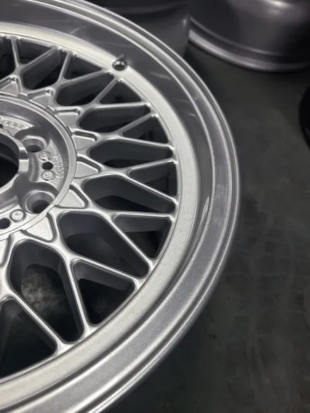 원조[부산휠복원][부산휠수리]BMW 순정 올드카 휠수리 휠복원 휠도색! / 부산 기장군