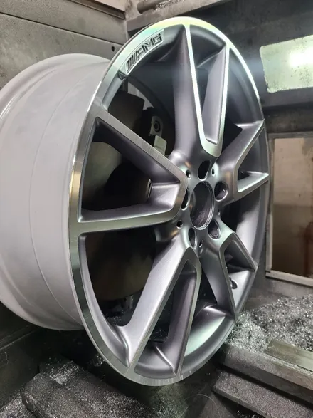 벤츠C43amg 19인치 휠복원 휠수리 휠도색 작업! / 부산 기장군