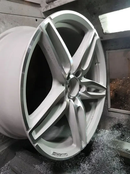 원조[부산휠복원][부산휠수리]벤츠E350amg 19인치 정품휠 휠수리/휠복원/다야컷팅 재생하기! / 부산 기장군