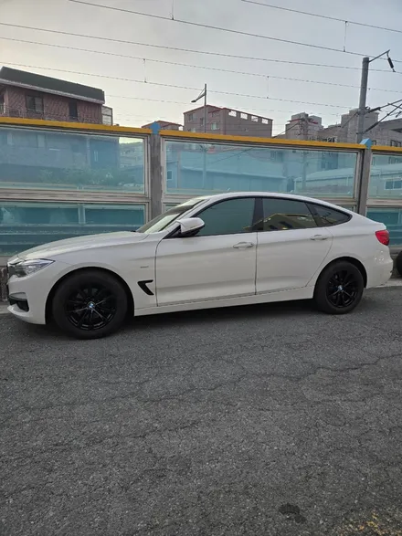 원조[부산휠도색] BMW 블랙 유광 묻지 마! 휠복원 휠도색 5만 원 작업! / 부산 기장군