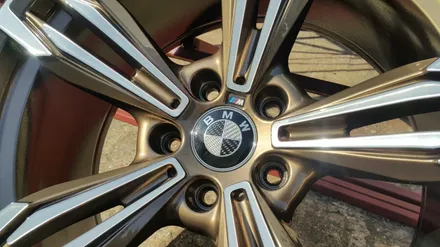 bmw m6st 19인치 주차상처 용접및가공 브론즈 유광  다야컷으로 리폼! / 부산 기장군