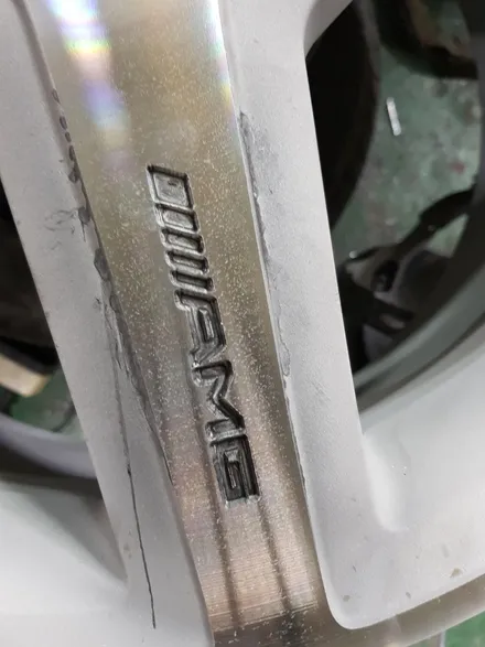 [원조][부산휠복원][부산휠수리][부산휠도색][벤츠중고휠] S63amg 20인치 주차상처 휠수리/휠복원/블랙폴리쉬 다야컷팅 리폼작업! / 부산 기장군