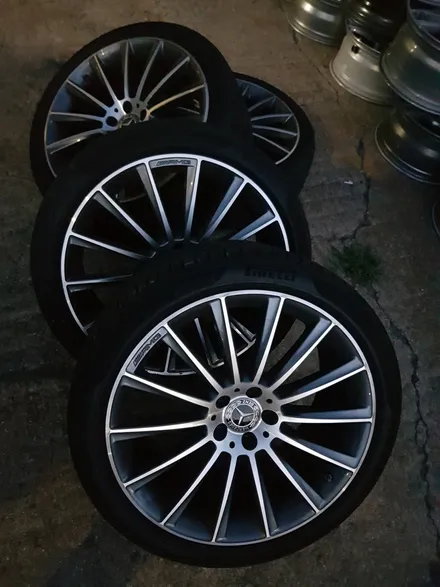 원조[부산휠복원][부산휠수리][부산중고휠] 벤츠S350 20인치 마차휠 대략난감 휠수리/휠복원/다야컷팅 재생하기 / 부산 기장군