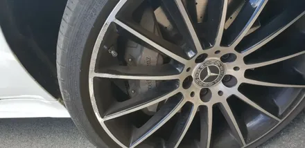 원조[부산휠복원][부산휠수리] [부산휠도색][부산중고휠]벤츠신형 CLS400amg 20인치 주차상처 휠수리/휠복원/다야컷팅 재생! / 부산 기장군