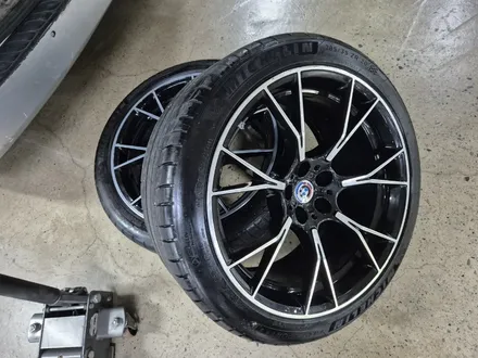 원조[부산 휠 복원] BMW M5 20인치 단조 휠 연마 휠 복원 작업! / 부산 기장군