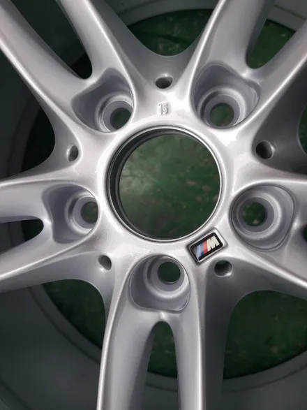 원조[부산휠복원] BMW F바디 613M 18인치 순정휠 주차상처 휠수리 휠복원 휠도색 작업! / 부산 기장군