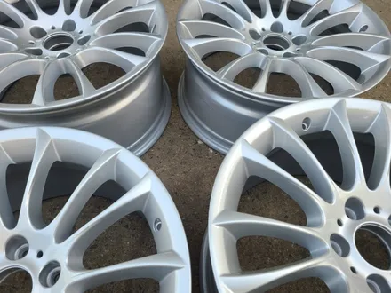 원조[부산휠수리] BMW F바디 750M팩휠 주차상처 휠수리 휠복원 휠도색 휠굴절 작업! / 부산 기장군