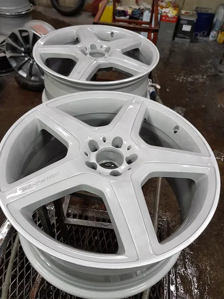 원조[부산휠복원][부산휠수리]벤츠S63amg 20인치 주차상처 휠수리/휠복원/휠도색 / 부산 기장군
